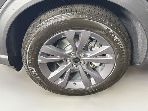 New 2026 Ford Explorer Active w/ Active Comfort Package AWD/4WD image 34