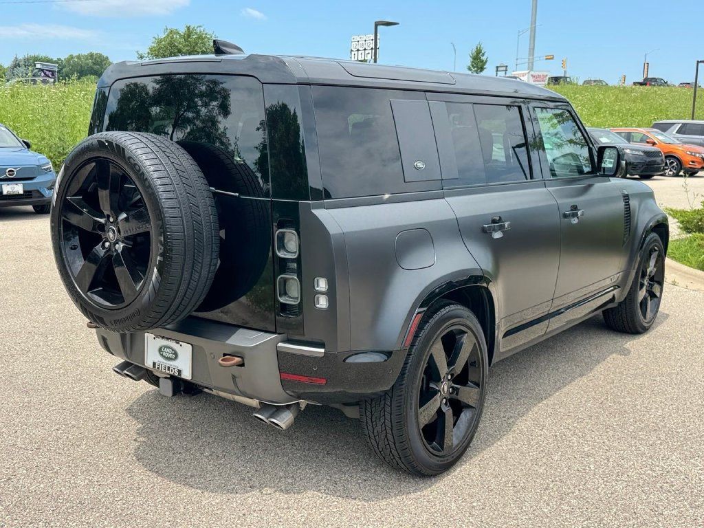 Used 2024 Land Rover Defender 110 Carpathian Edition AWD/4WD image 4