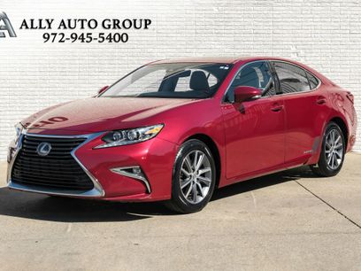 Used 2018 Lexus ES 300h w/ Luxury Package