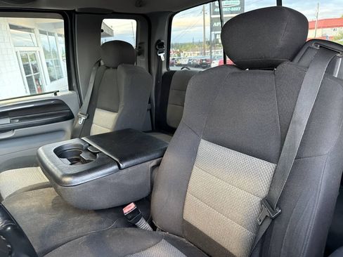 Used 2004 Ford F350 XLT AWD/4WD image 6