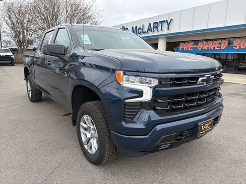 Used 2022 Chevrolet Silverado 1500 RST w/ Z71 Off-Road Package image 2