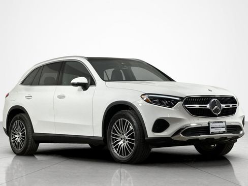 Used 2025 Mercedes-Benz GLC 300 image 7