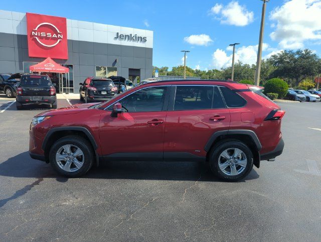 Used 2025 Toyota RAV4 XLE w/ Convenience Package AWD/4WD image 11