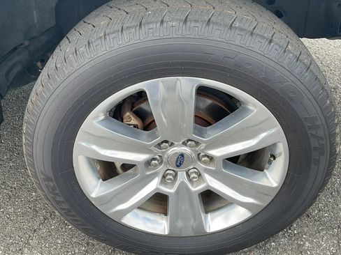 Used 2020 Ford F150 Platinum w/ Equipment Group 701A Luxury AWD/4WD image 18