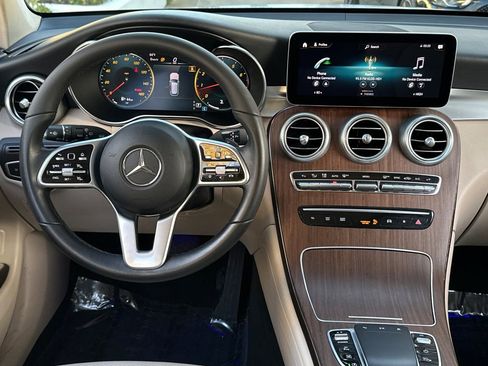 Certified 2022 Mercedes-Benz GLC 300 image 29