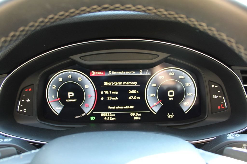 Used 2021 Audi Q8 Premium Plus AWD/4WD image 16
