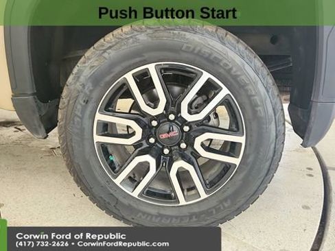 Used 2022 GMC Sierra 1500 AT4 w/ AT4 Premium Package image 10