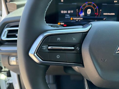 New 2026 Chevrolet Traverse LT FWD image 24
