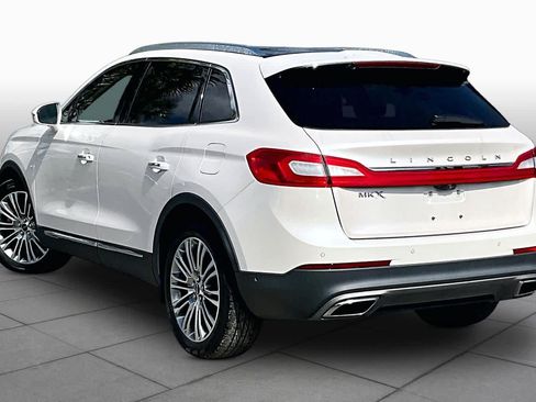 Used 2017 Lincoln MKX Reserve w/ Driver Assistance Package FWD image 16