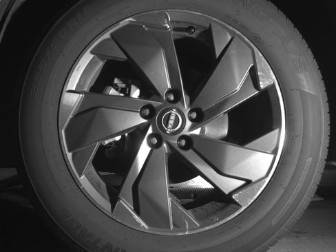 Used 2025 Nissan Rogue SV image 12