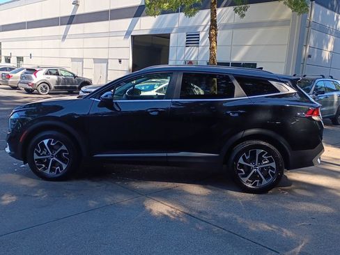 Certified 2025 Kia Sportage EX AWD/4WD image 7