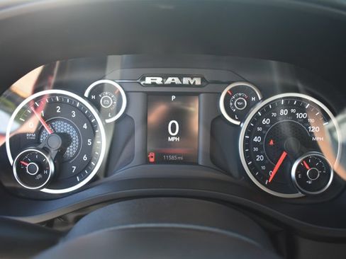 Used 2025 RAM 1500 Big Horn AWD/4WD image 21