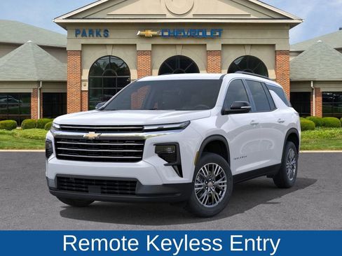 New 2026 Chevrolet Traverse LT image 7