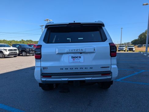 New 2025 Toyota 4Runner Limited image 4