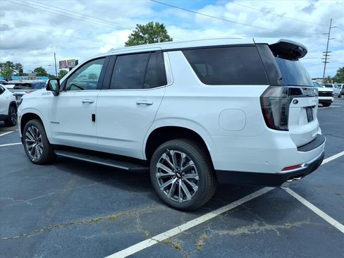 New 2026 Chevrolet Tahoe High Country w/ Sun And Tow Package AWD/4WD image 5