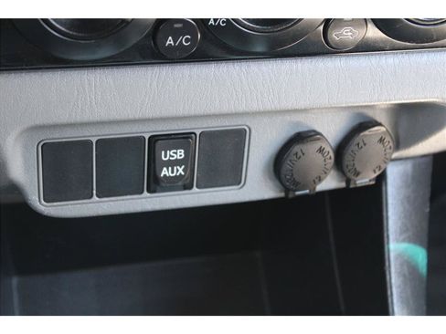Used 2015 Toyota Tacoma 4x4 Double Cab w/ TRD Sport Package image 27