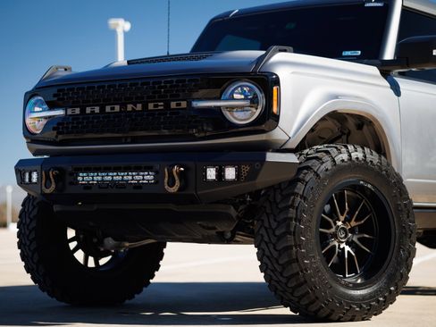 Used 2022 Ford Bronco Wildtrak image 15