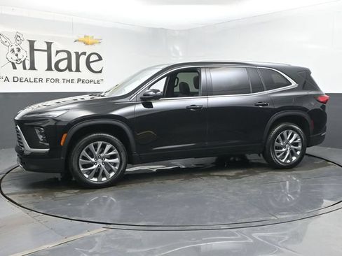Used 2025 Buick Enclave Preferred w/ Power Package AWD/4WD image 33