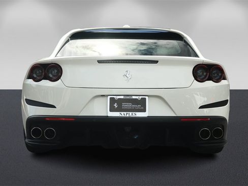 Certified 2018 Ferrari GTC4Lusso T image 4