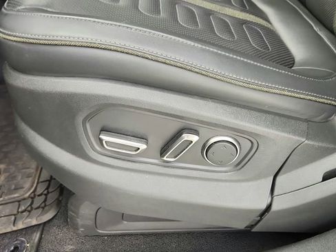 Used 2025 Rivian R1S Adventure image 18