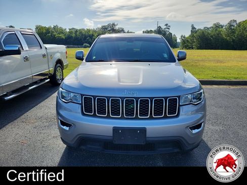 Used 2019 Jeep Grand Cherokee Laredo RWD image 10