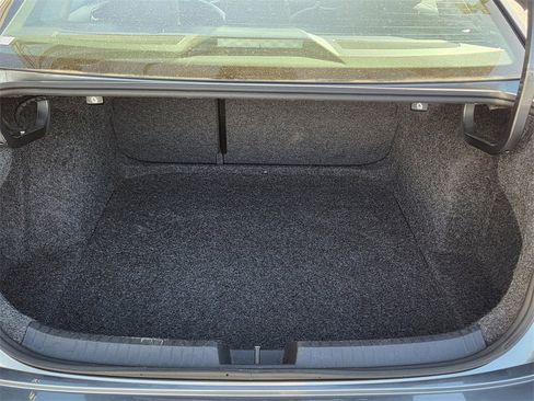 Used 2024 Volkswagen Jetta SE image 26