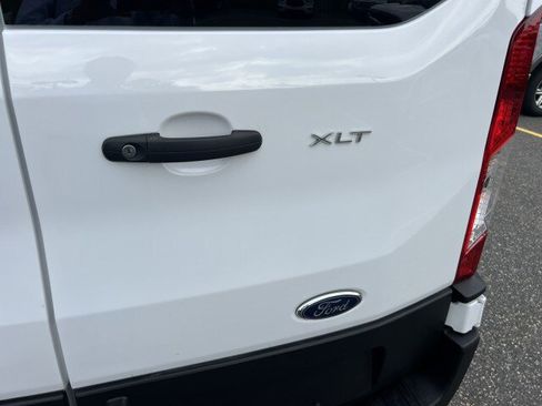 Used 2025 Ford Transit 350 XLT RWD image 19