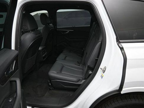 Used 2023 Audi Q7 2.0T Premium Plus w/ Premium Plus Package AWD/4WD image 29