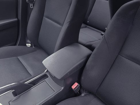 Used 2010 MAZDA MAZDA3 i Sport image 37