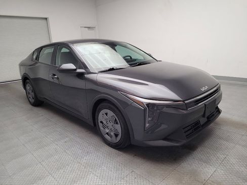 Used 2025 Kia K4 FWD image 13