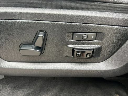Used 2017 RAM 3500 Laramie w/ Snow Chief Group AWD/4WD image 23