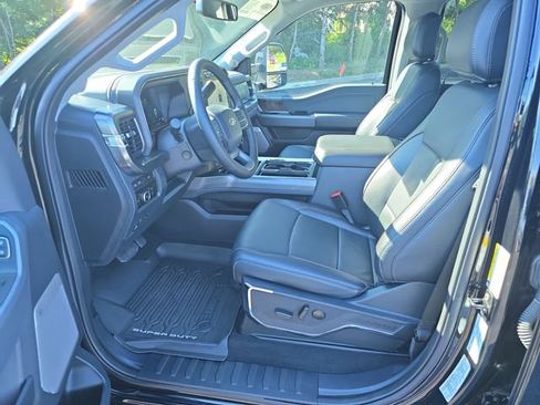 Certified 2024 Ford F250 Lariat w/ Lariat Ultimate Package AWD/4WD image 11