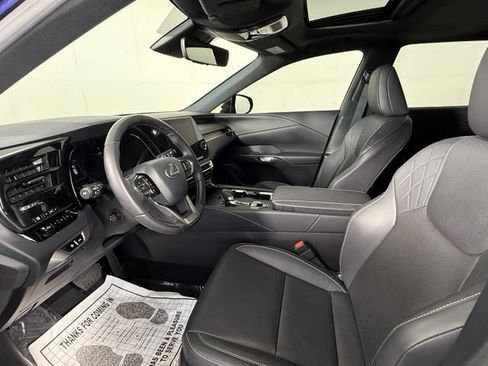 Used 2023 Lexus RX 350 Premium w/ Cold Area Package FWD image 5