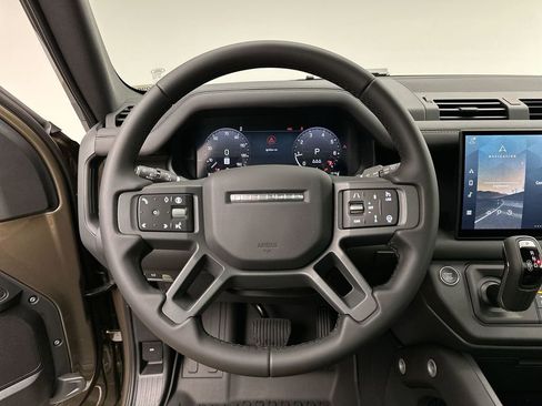 Certified 2025 Land Rover Defender 110 S AWD/4WD image 15