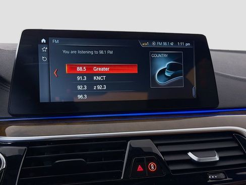 Used 2018 BMW 540i xDrive image 17