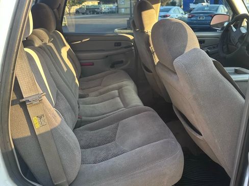 Used 2004 Chevrolet Tahoe LS image 24