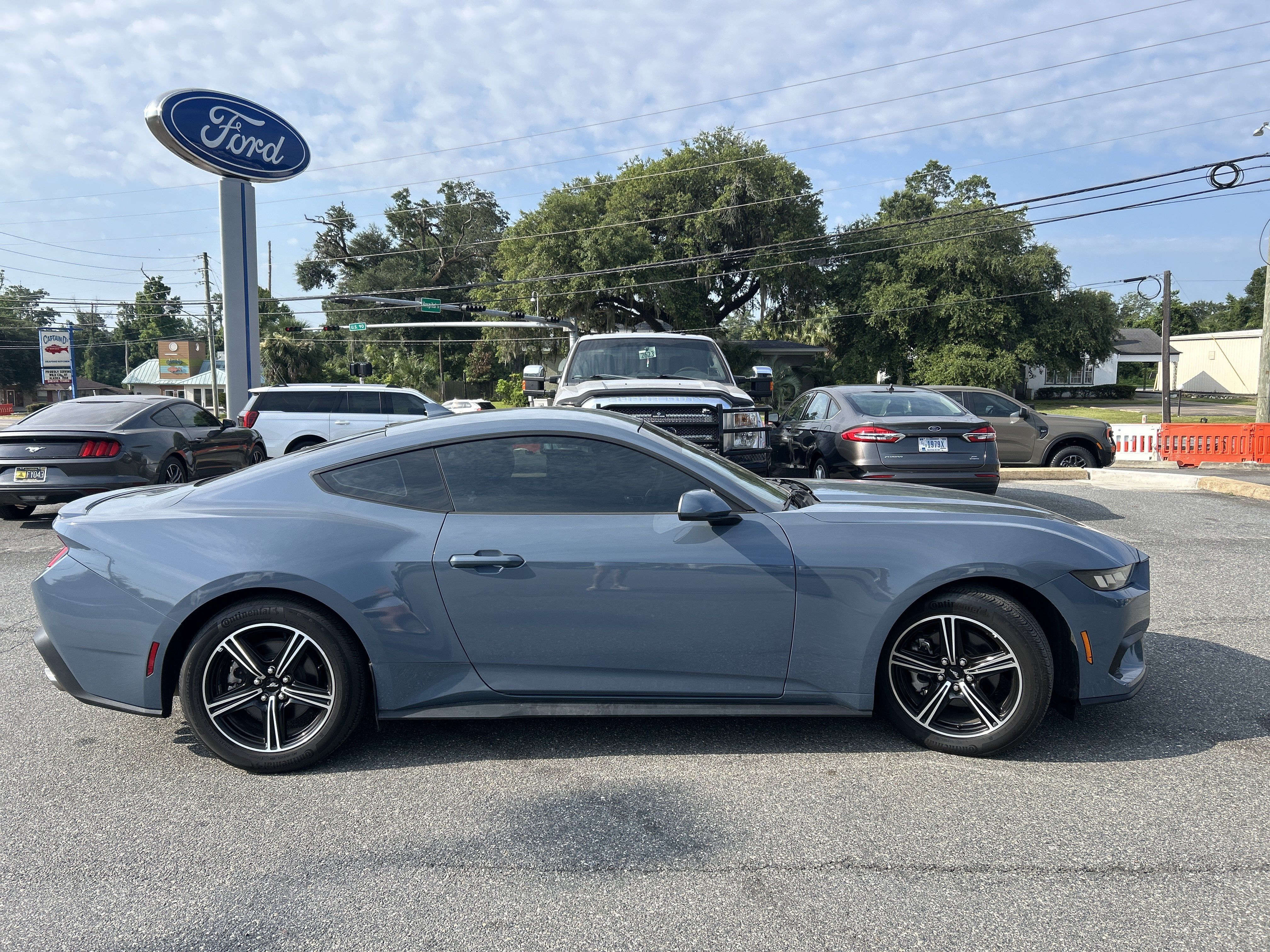 Used 2024 Ford Mustang Premium RWD image 8