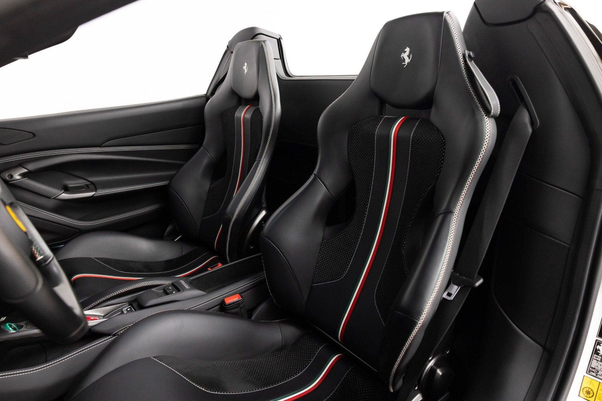 Certified 2022 Ferrari F8 Tributo RWD image 3