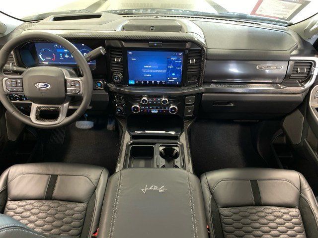 New 2026 Ford F250 Lariat w/ Black Appearance Package AWD/4WD image 13