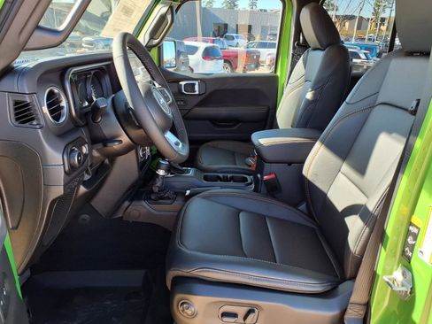 New 2026 Jeep Wrangler Unlimited Sahara w/ Safety Group AWD/4WD image 13