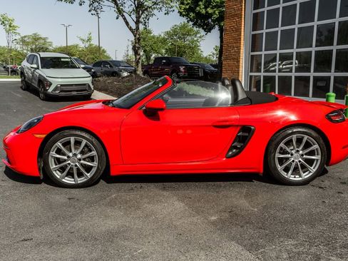 Used 2024 Porsche 718 Boxster w/ Premium Package RWD image 35