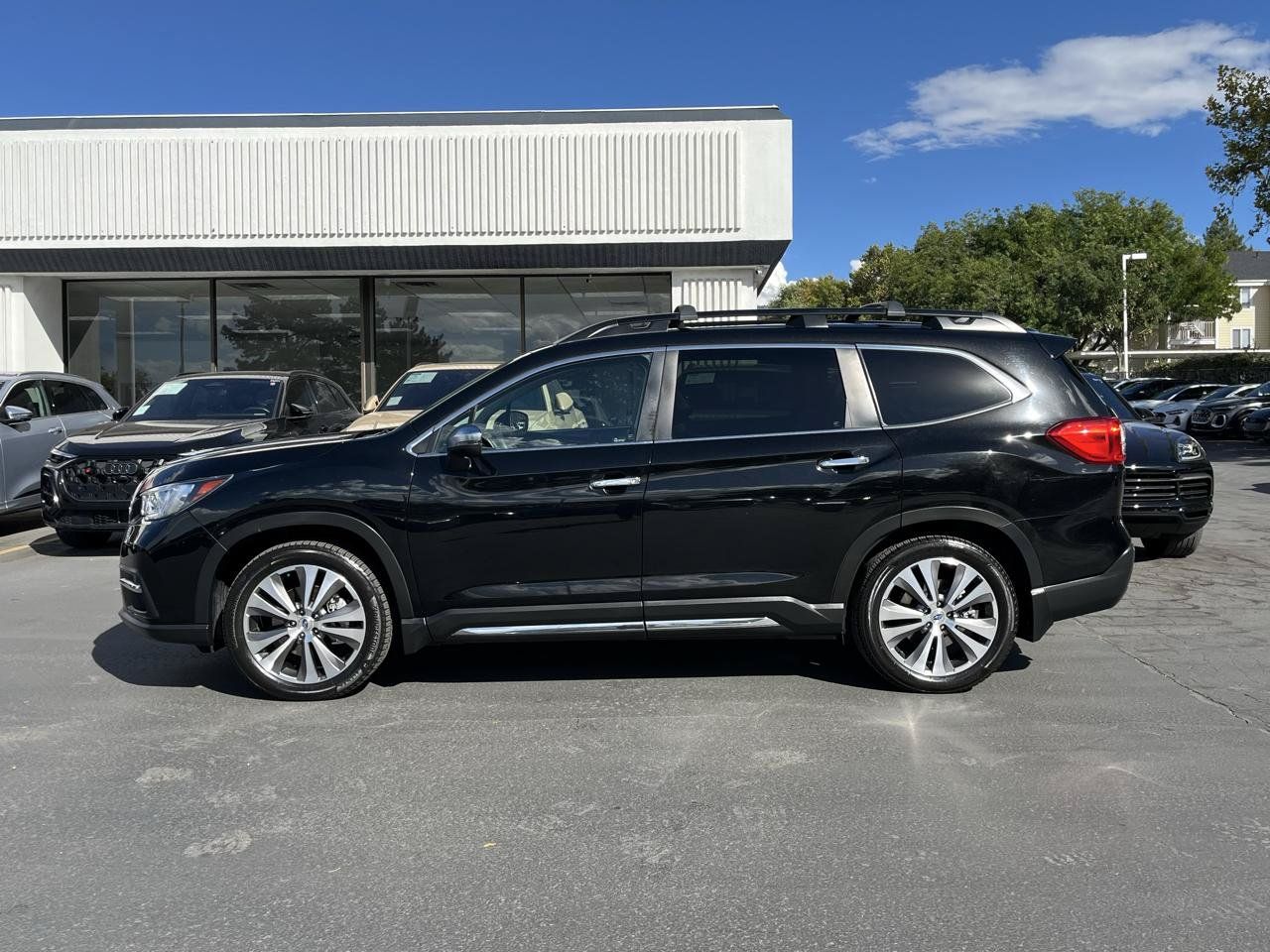 Used 2019 Subaru Ascent Touring w/ Popular Package #3 AWD/4WD image 18