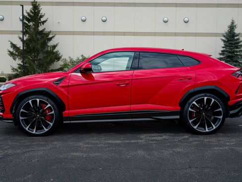 Used 2019 Lamborghini Urus AWD/4WD image 9