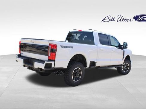 New 2026 Ford F250 Platinum w/ Tremor Off-Road Package AWD/4WD image 3