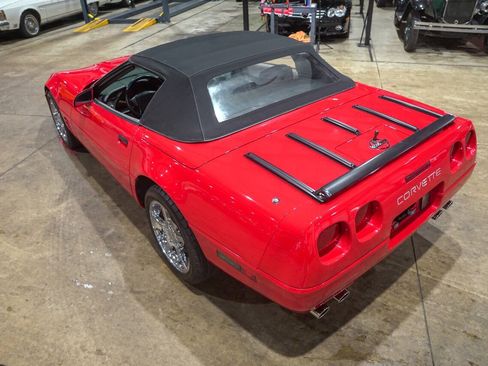 Used 1991 Chevrolet Corvette Convertible RWD image 30