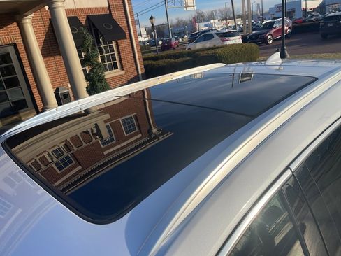 Used 2023 Cadillac XT5 Premium Luxury image 12