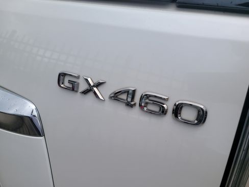 Used 2020 Lexus GX 460 Premium w/ Premium Package AWD/4WD image 10