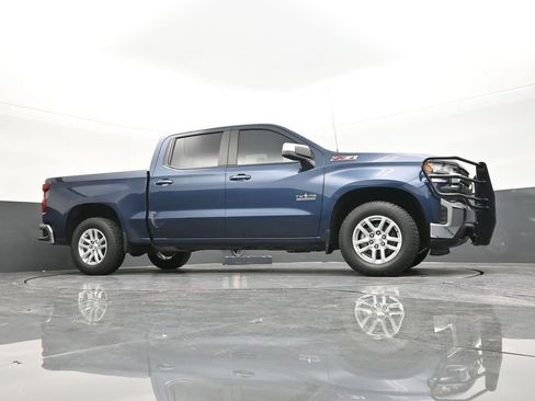 Used 2019 Chevrolet Silverado 1500 LT w/ Texas Edition image 45