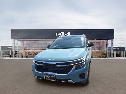 New 2026 Kia Seltos S FWD image 8