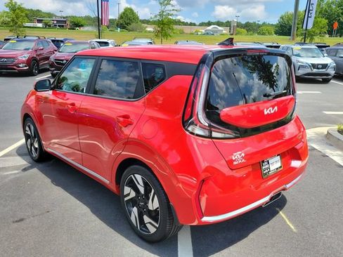 Certified 2025 Kia Soul GT-Line w/ GT-Line Technology Package FWD image 18